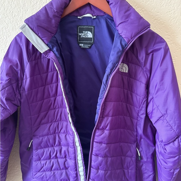The North Face Women's Purple Jacket - Picture 4 of 8
